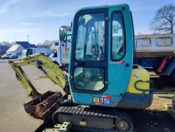 Mini-pelle à chenilles Ammann-Yanmar B15EX – 2002