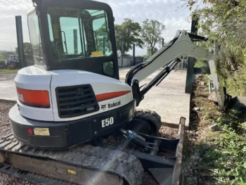 Bobcat E55 + 3 GODETS – Mini Pelle 5,7T