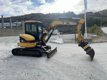 Mini-pelle Caterpillar 304 CR (2003) – Rototilt + 3 Godets inclus