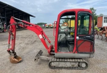 BOBCAT E16 + 3 GODETS – Mini Pelle 1,5T