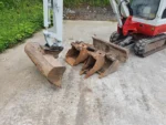 TAKEUCHI TB014 + 5 GODETS – Mini Pelle 1,5T